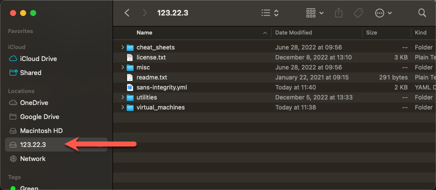 Finder window showing contents of a mounted volume Finder window showing contents of a mounted volume